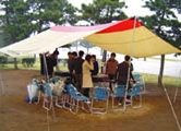 タープ（屋根だけのテント）の写真