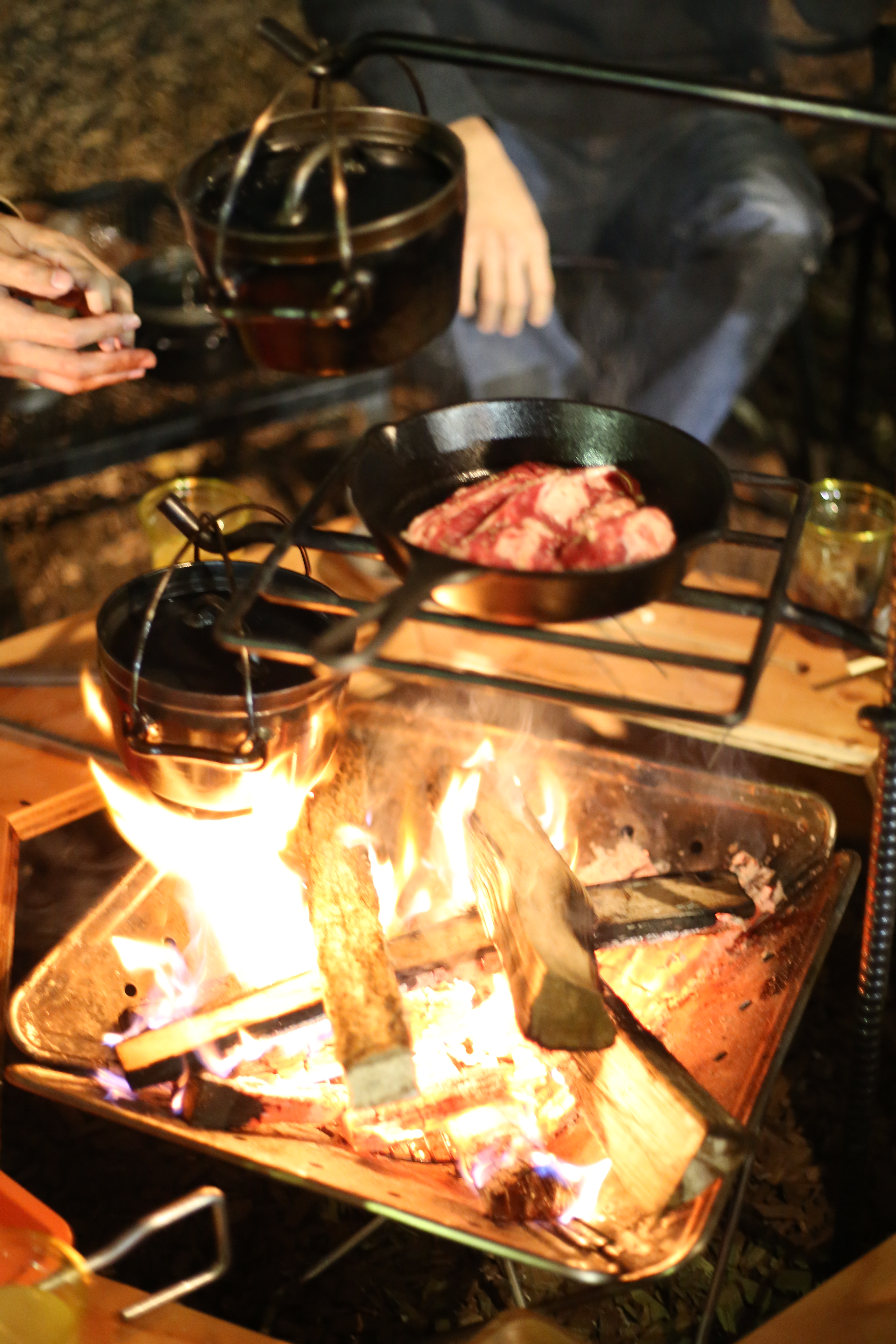 http://www.herofield.com/bbq/showanomori/night.JPG