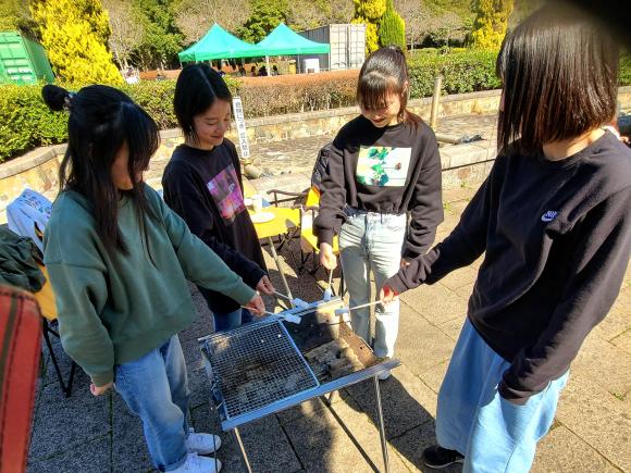 焼きマシュマロ.JK4人組のサムネイル画像