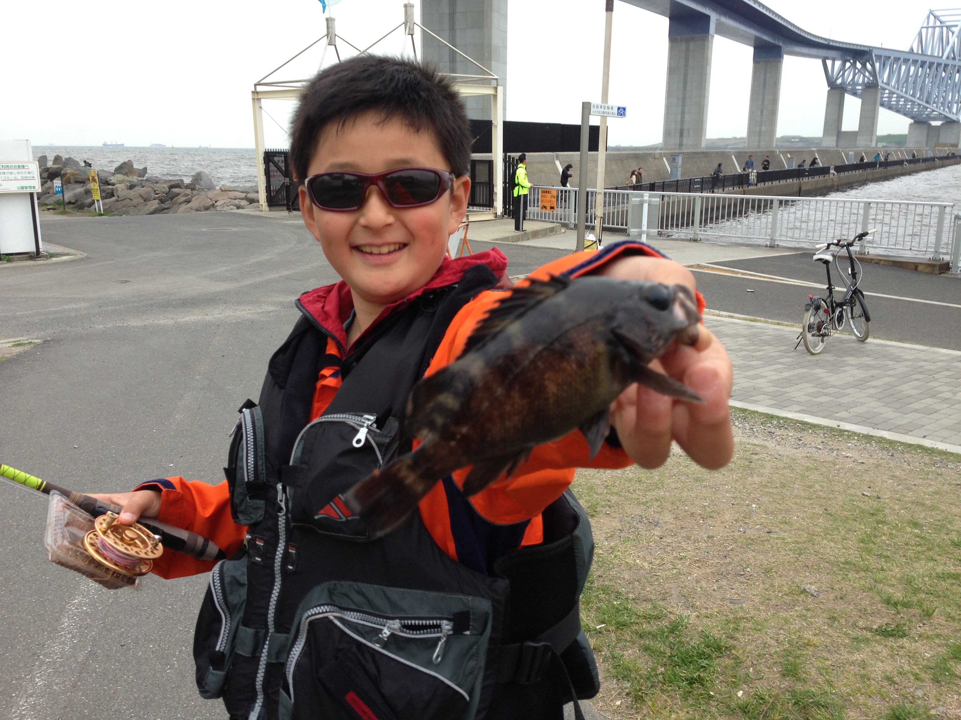 手ぶらでbbq 若洲の釣り物紹介 メバル 若洲アウトドアセンター江東区立若洲公園キャンプ場 Hero ヒーロー